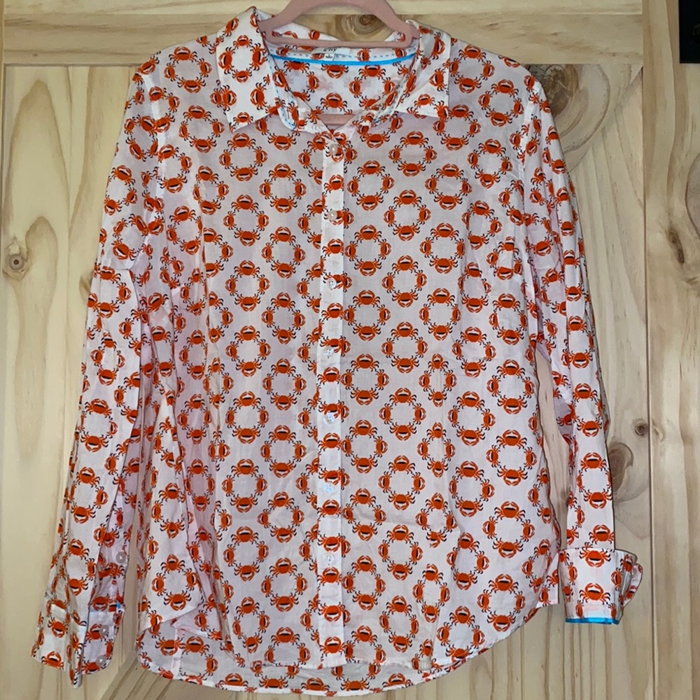 Crown and Ivy Crab Print Button Down NWOT